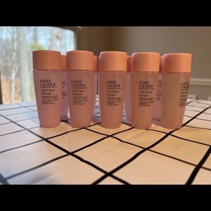 Estée Lauder soft clean lotion